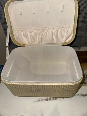 Women's Jewelry Box - Cream Travel Organizer